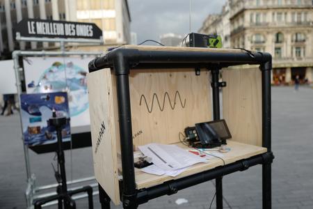 Installation by Espèces Urbaines and ooooo (image : Manon Kleynjans)